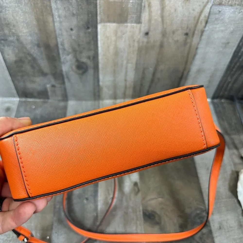 Guess Los Angeles Crossbody Bag Guess Logo‎